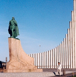 Sculpture of Leifur Eiriksson, outside Hallgrimskirkja